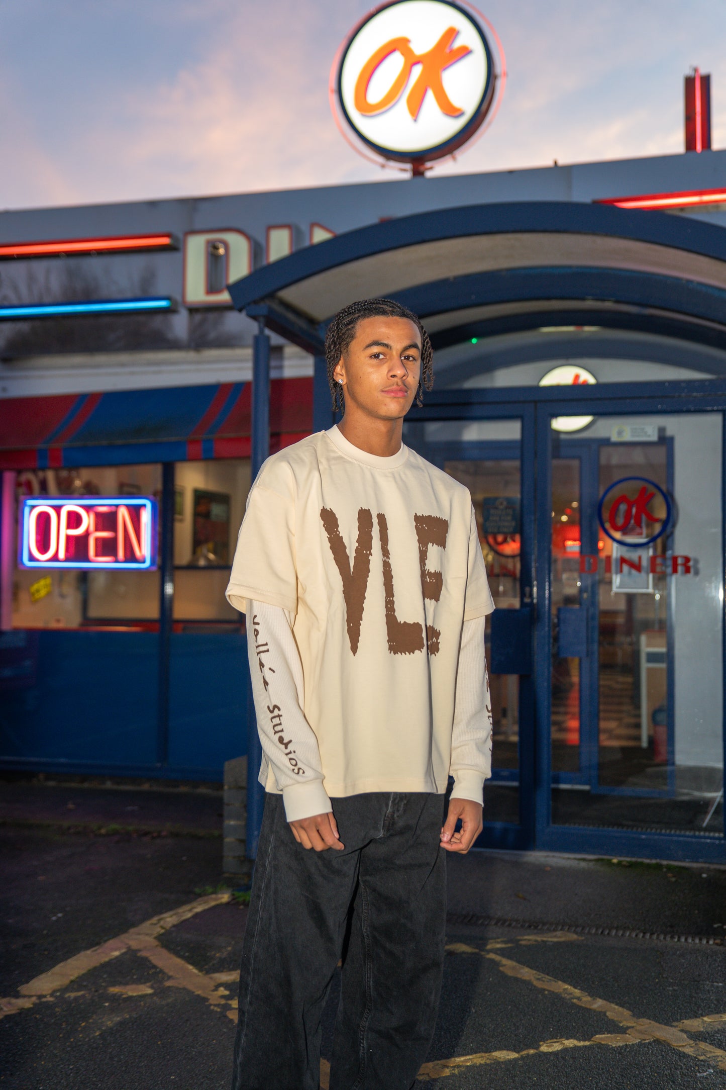 VLE “COOKIES N CREAM” LS WAFFLE