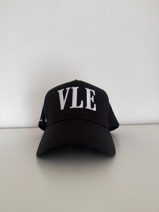 “AMERICANO” TRUCKER